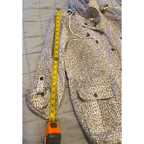 Joie Leopard Print Barker Utility Jacket Womens Size S Lightweight Zip Front Dra - Picture 5 of 8